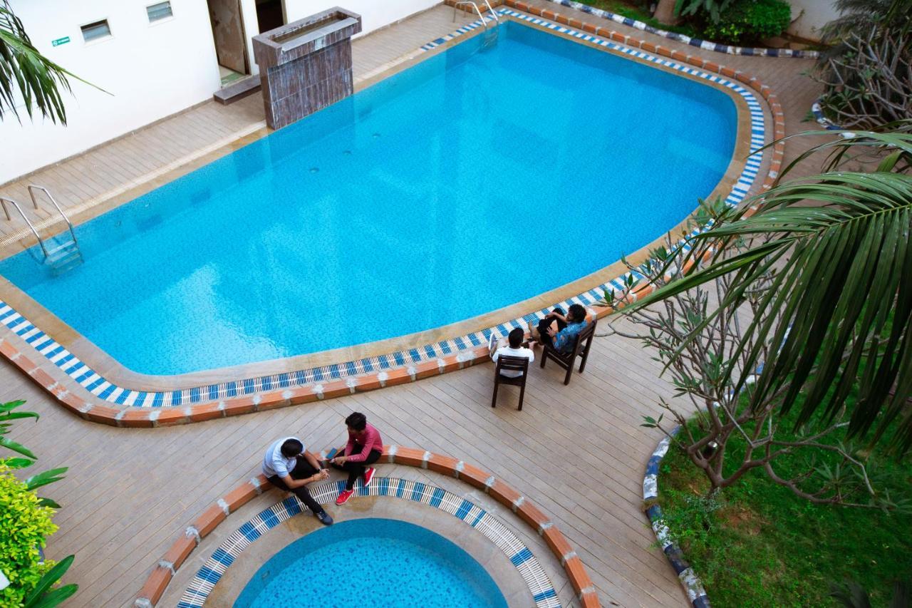 Guesture Serviced Residences, Alta Vista Bangalore Buitenkant foto